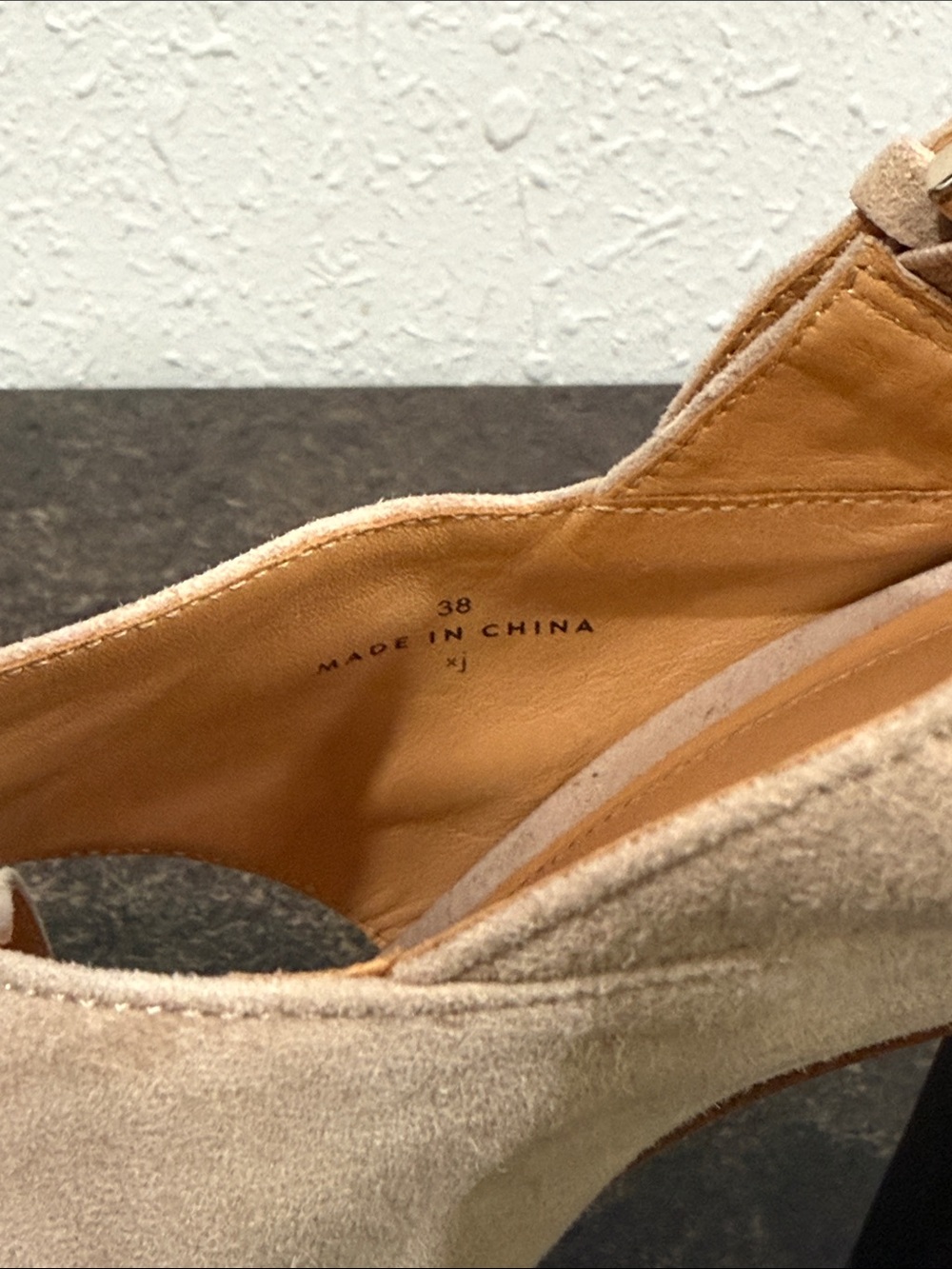 Joie Olesia Suede Block Heels Size 38 Dusty Rose - Picture 8 of 11